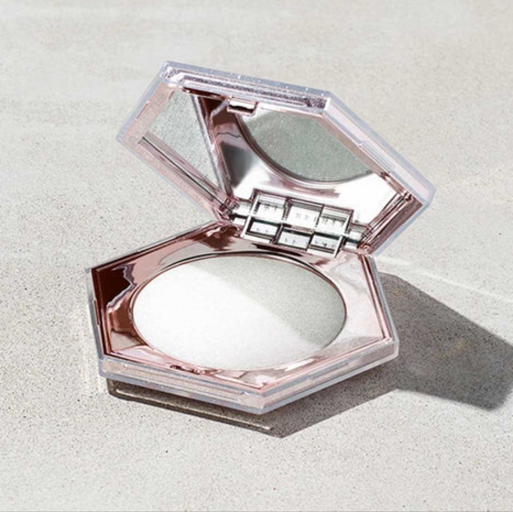 Fenty Diamond Bomb All-Over Diamond Veil